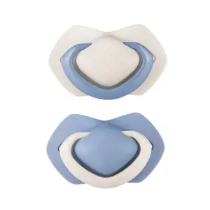 Produkt Canpol Babies Sada 2 ks symetrických silikonových dudlíků,  0-6 m+,  PURE COLOR modrý