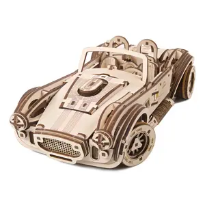 Produkt Ugears 3D dřevěné mechanické puzzle Driftující závoďák Cobra