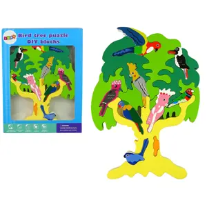 Dřevěné puzzle strom s papoušky