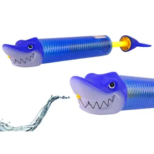 Produkt mamido Vodní zbraň Žralok Stříkačka