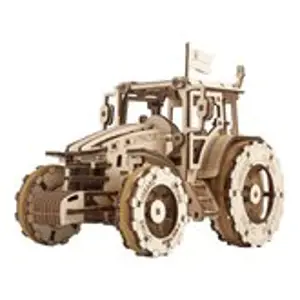 Produkt Ugears 3D dřevěné mechanické puzzle Traktor vítězí